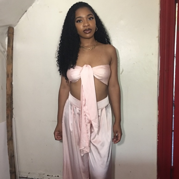 Silk Set - Picture 2 of 2